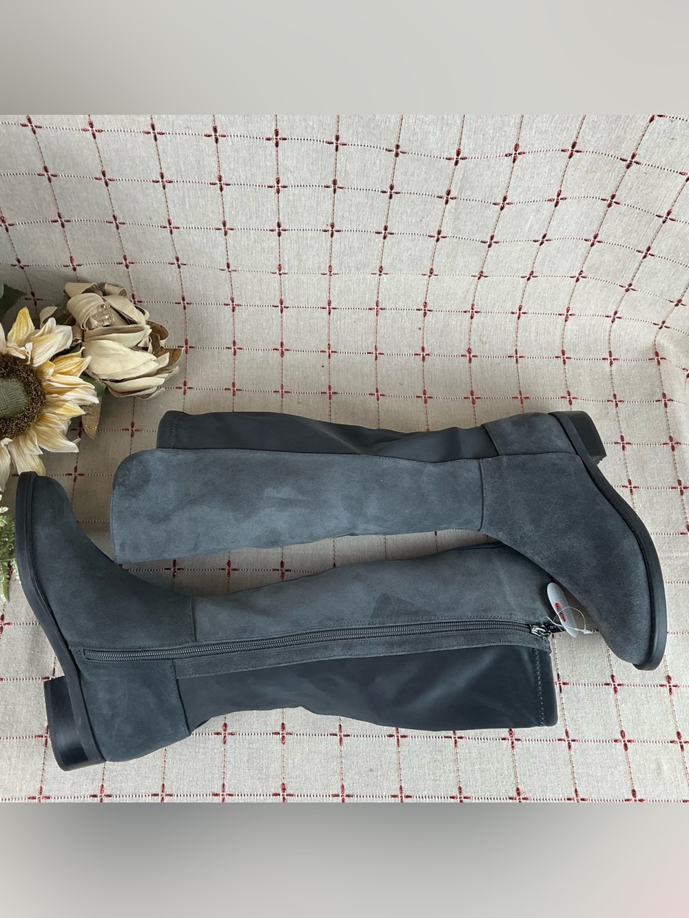 Blondo “Ellie” Grey Suede Knee High Riding Boots Waterproof Size 6.5 NWOB - Picture 9 of 12